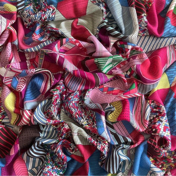 NWT Hermes Patchwork Horse Cashmere Silk Shawl Scarf - Picture 15 of 16